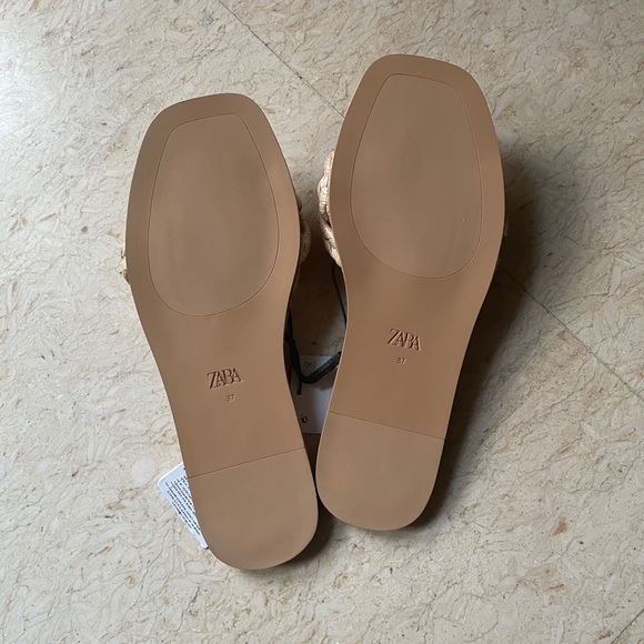 Zara FLAT WOVEN RAFFIA SANDALS - Picture 12 of 13